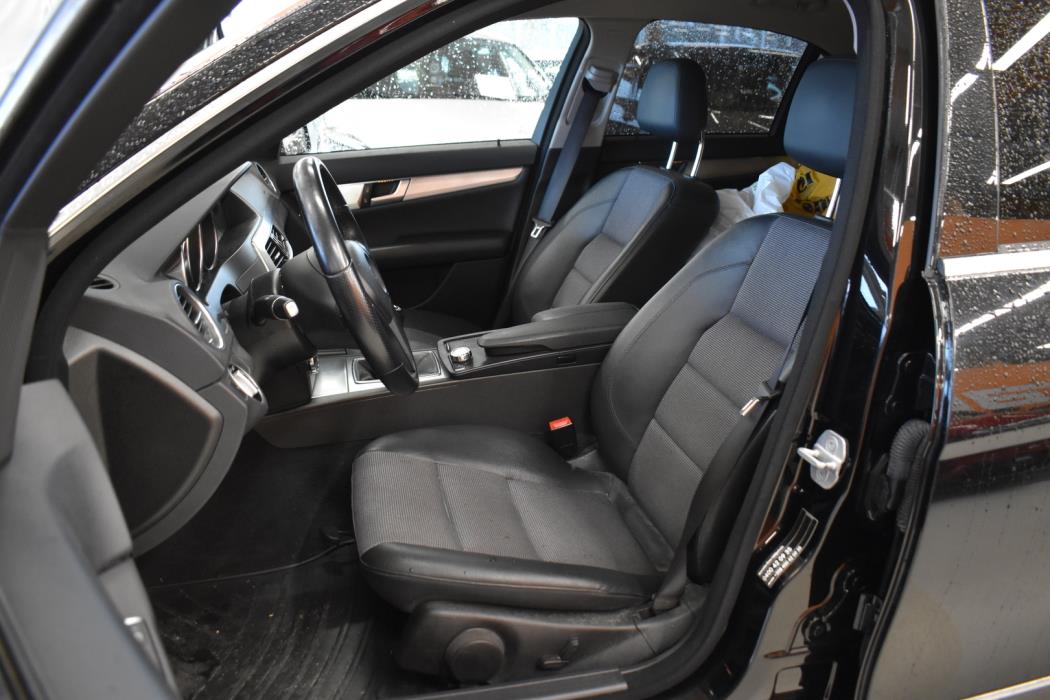 MERCEDES-BENZ C 2012