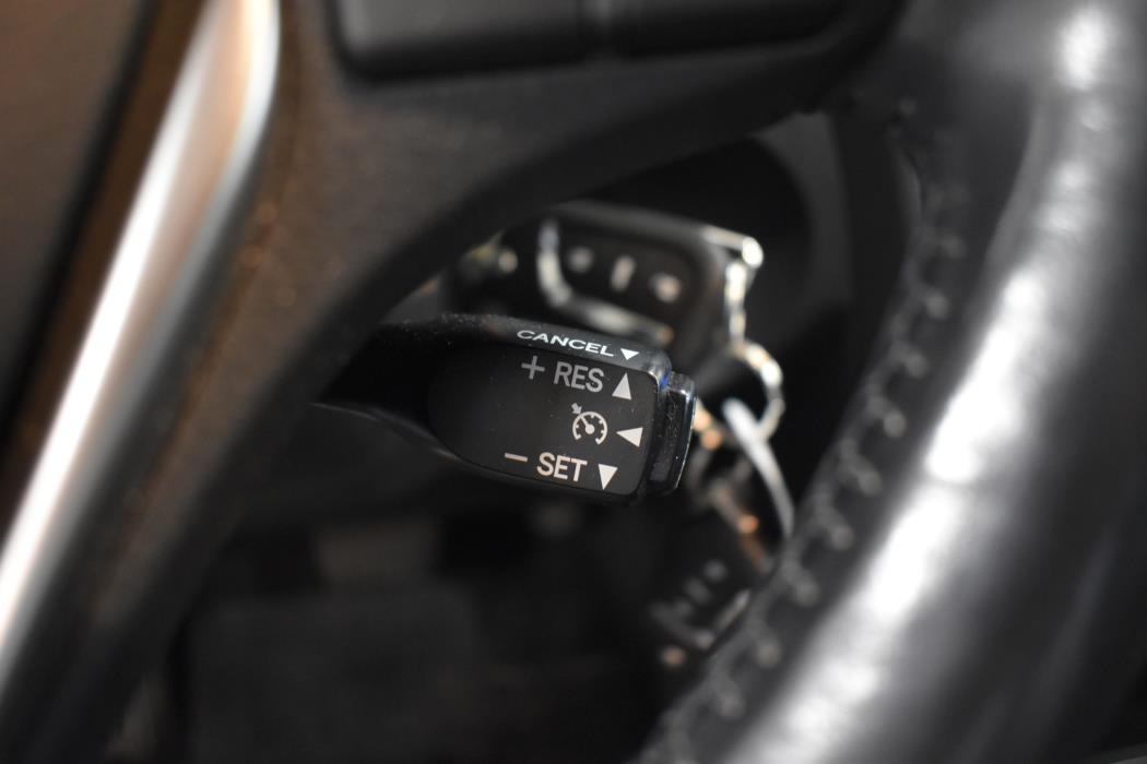 TOYOTA Auris 2015