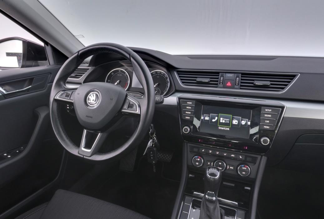 SKODA Superb 2016