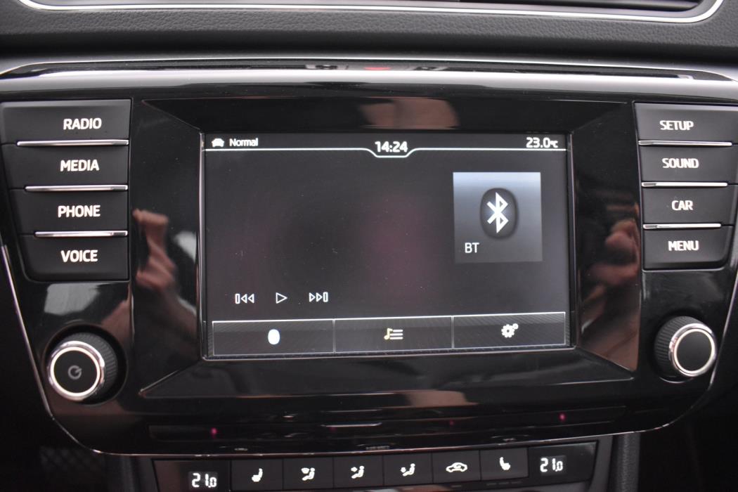 SKODA Superb 2016