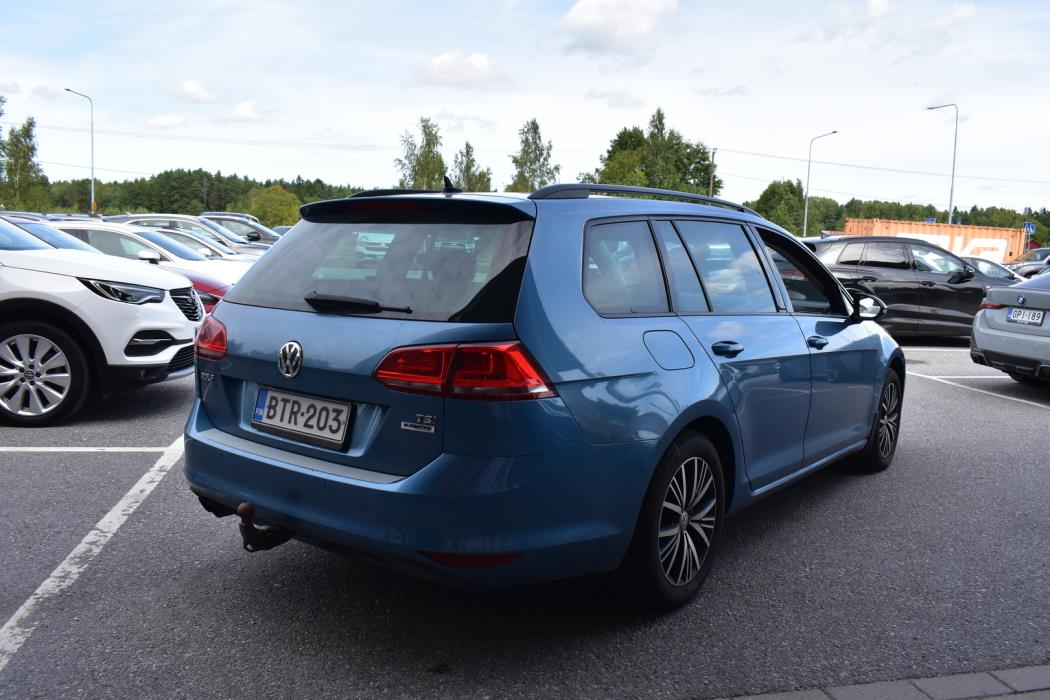 VOLKSWAGEN Golf 2017