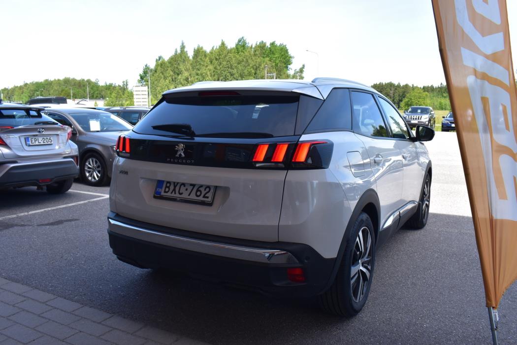 PEUGEOT 3008 2019