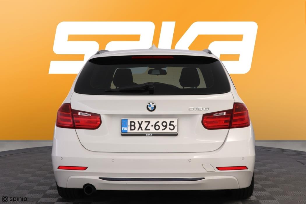 BMW 318 2015