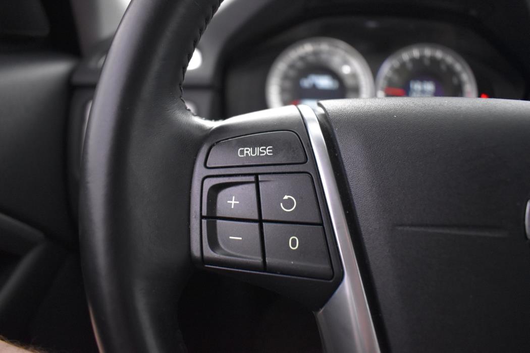 VOLVO S80 2012