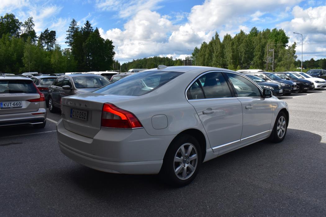 VOLVO S80 2012