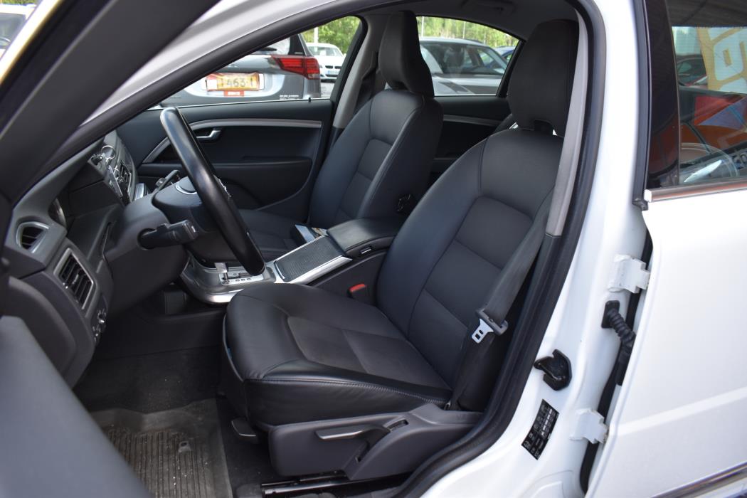 VOLVO S80 2012