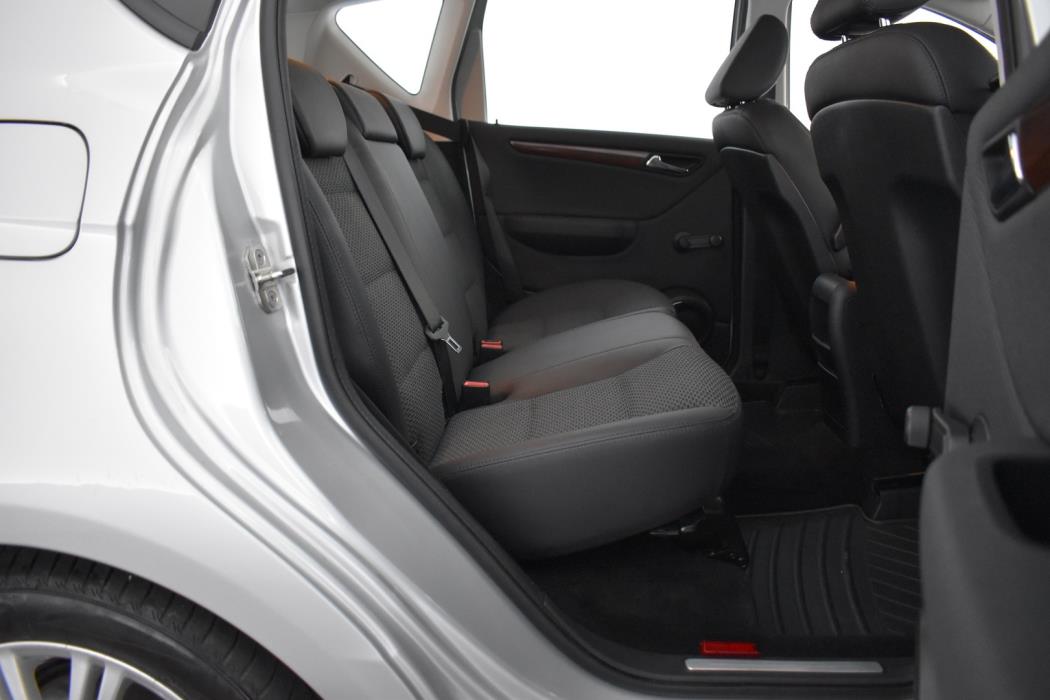 MERCEDES-BENZ A 2012