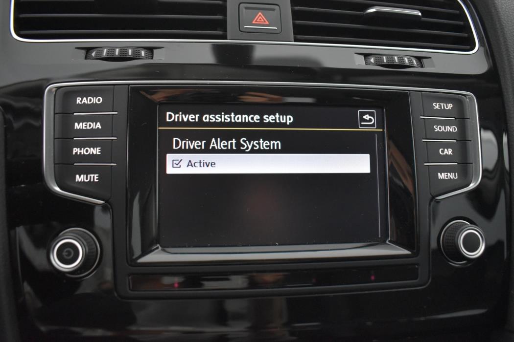 VOLKSWAGEN Golf 2014