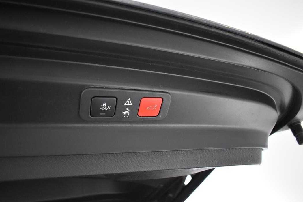 PEUGEOT 5008 2019