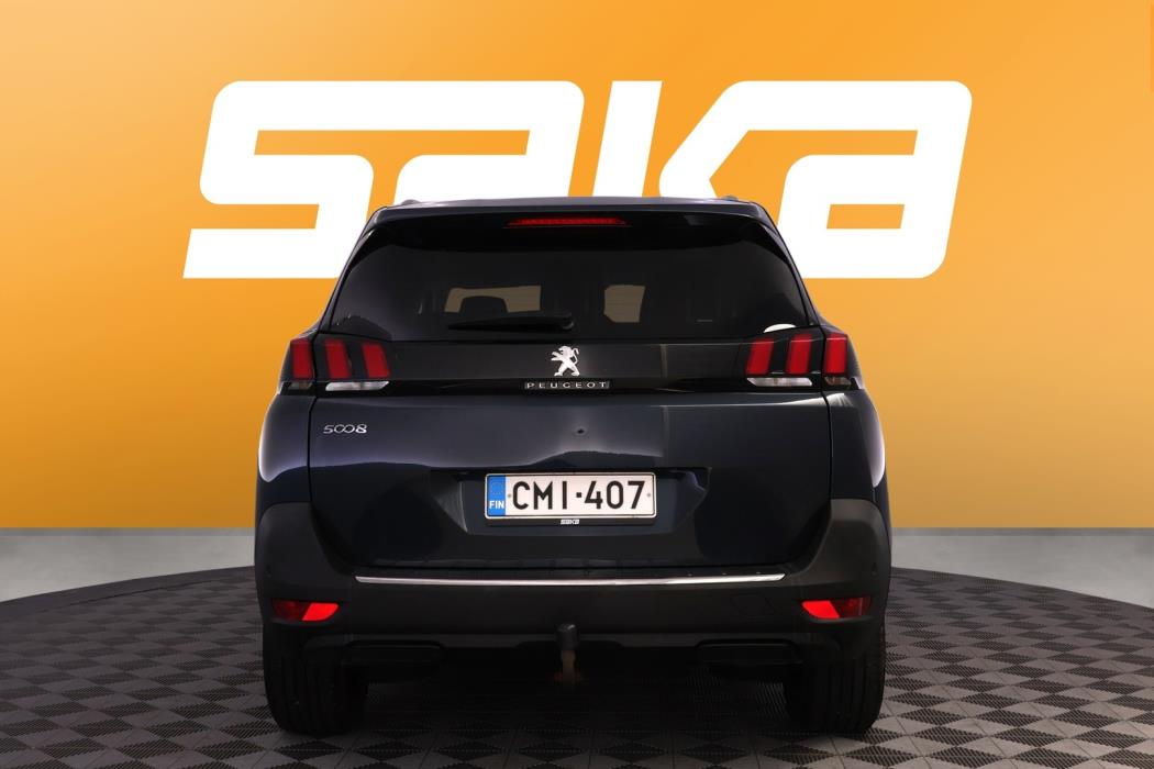 PEUGEOT 5008 2019