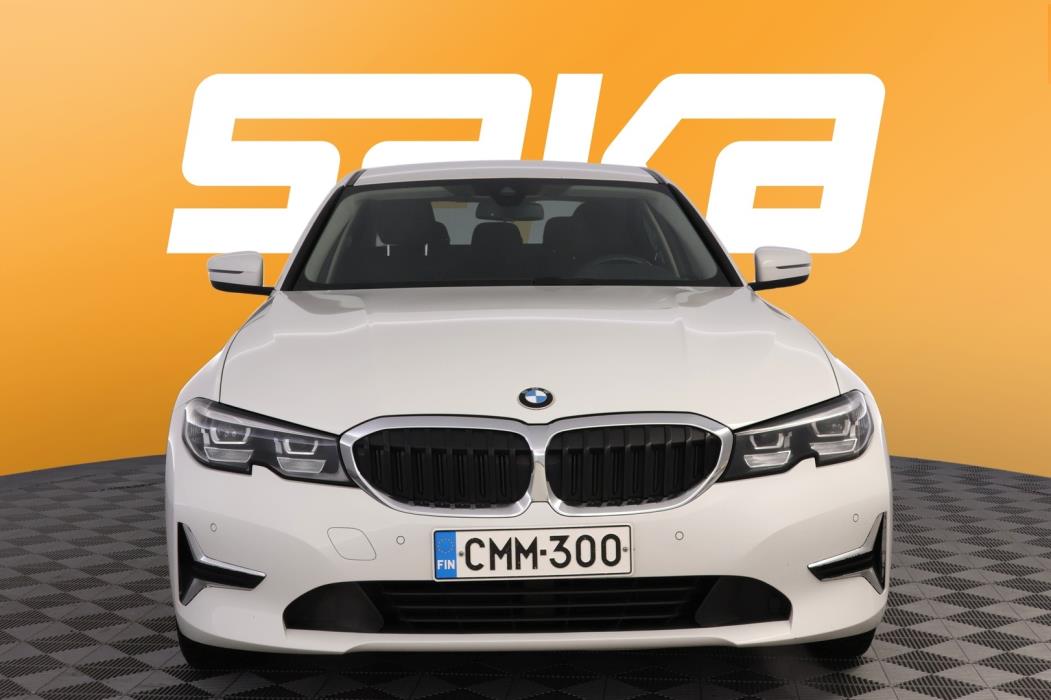 BMW 320 2019