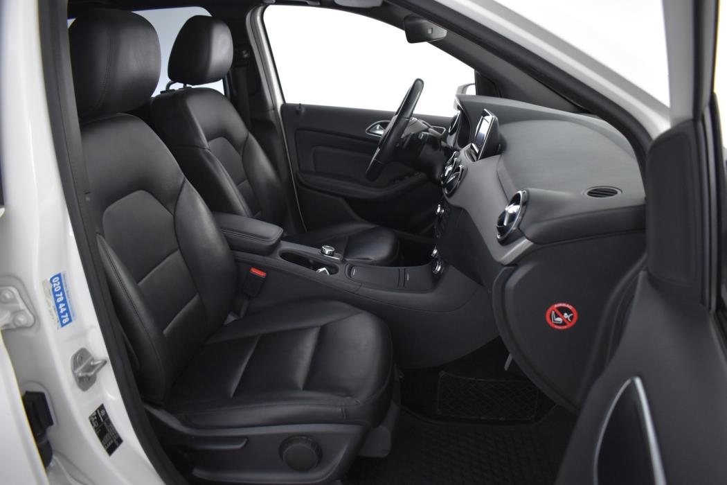 MERCEDES-BENZ B 2013