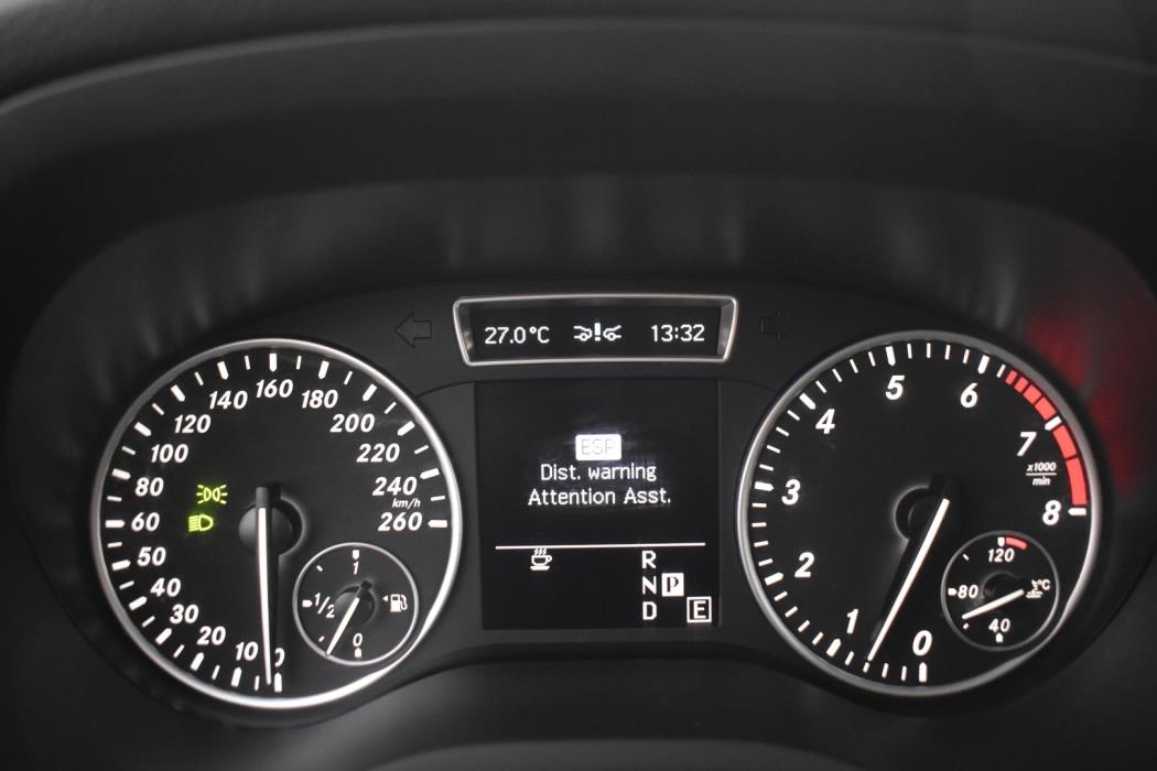 MERCEDES-BENZ B 2013