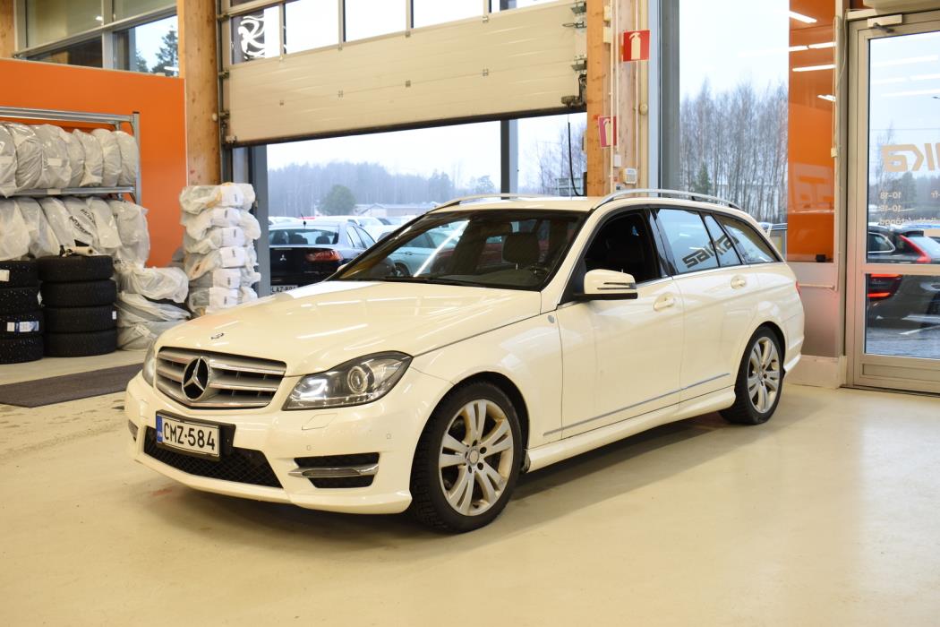 MERCEDES-BENZ C 2012