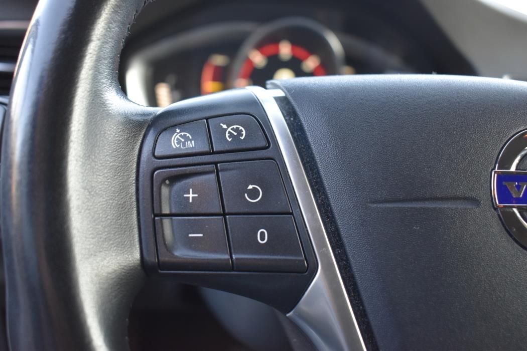 VOLVO V60 2018