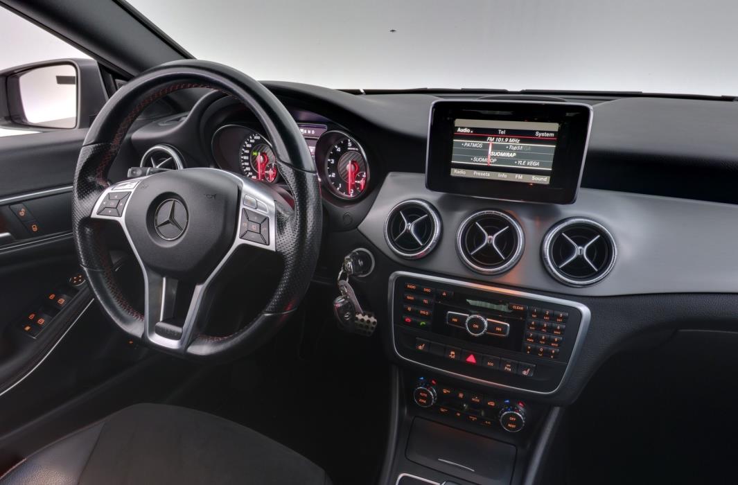 MERCEDES-BENZ CLA 45 AMG 2014