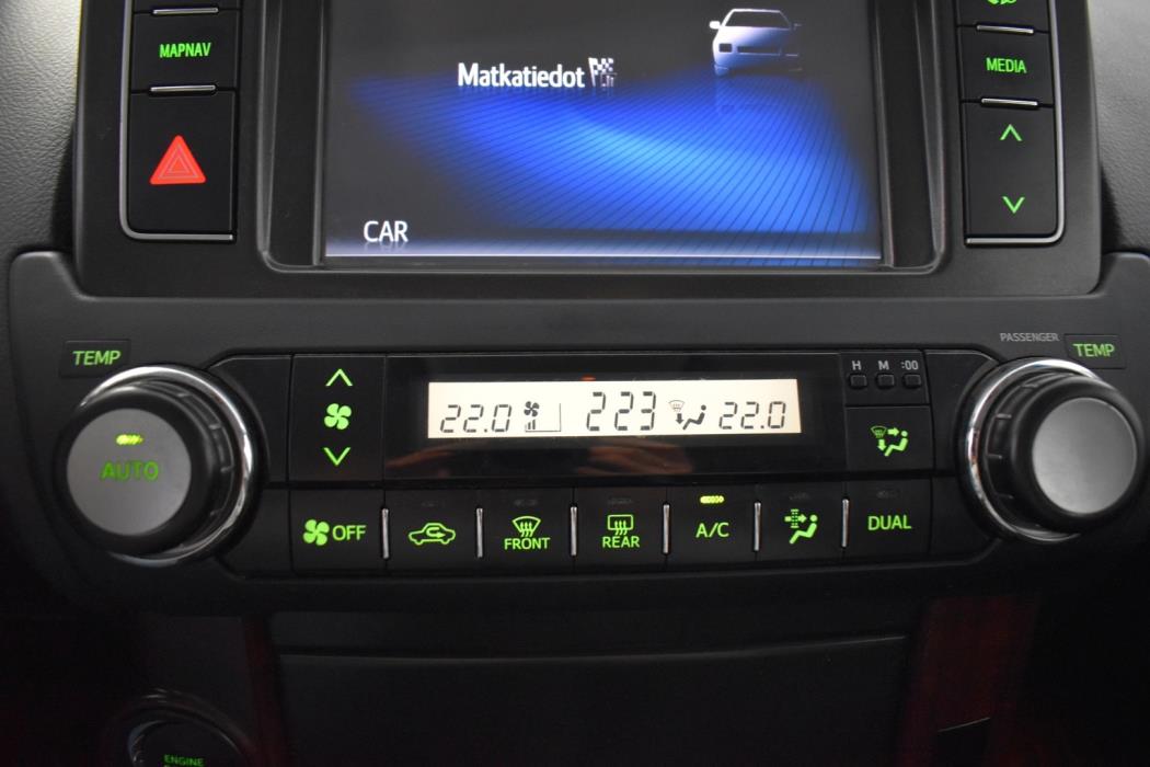 TOYOTA Land Cruiser 2016