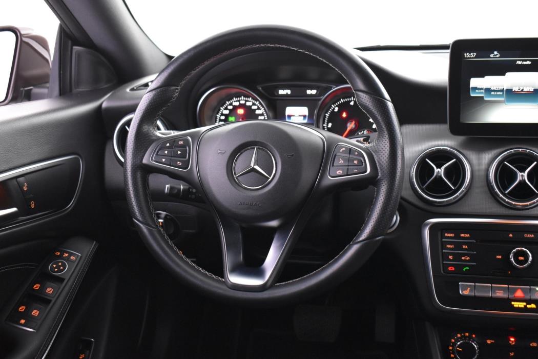 MERCEDES-BENZ CLA 2018
