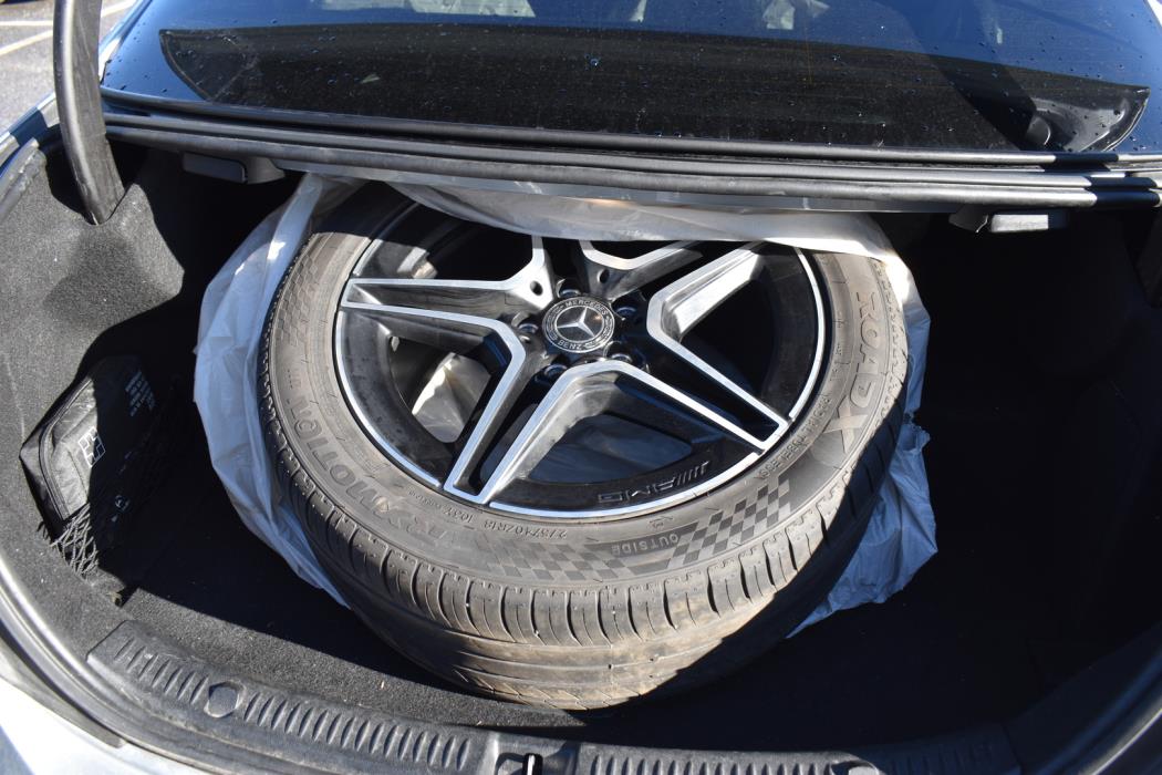 MERCEDES-BENZ E 2021