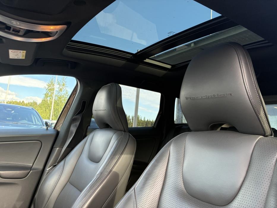 VOLVO XC60 2017
