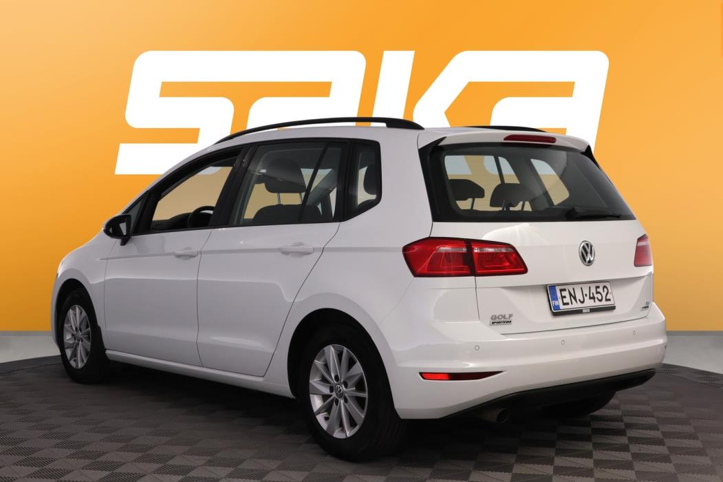 VOLKSWAGEN Golf Sportsvan 2015