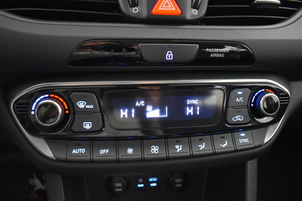 HYUNDAI i30 Fastback 2018