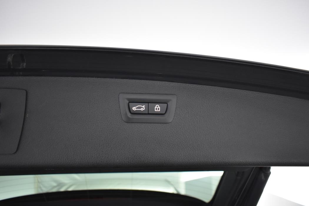 BMW 330 2016
