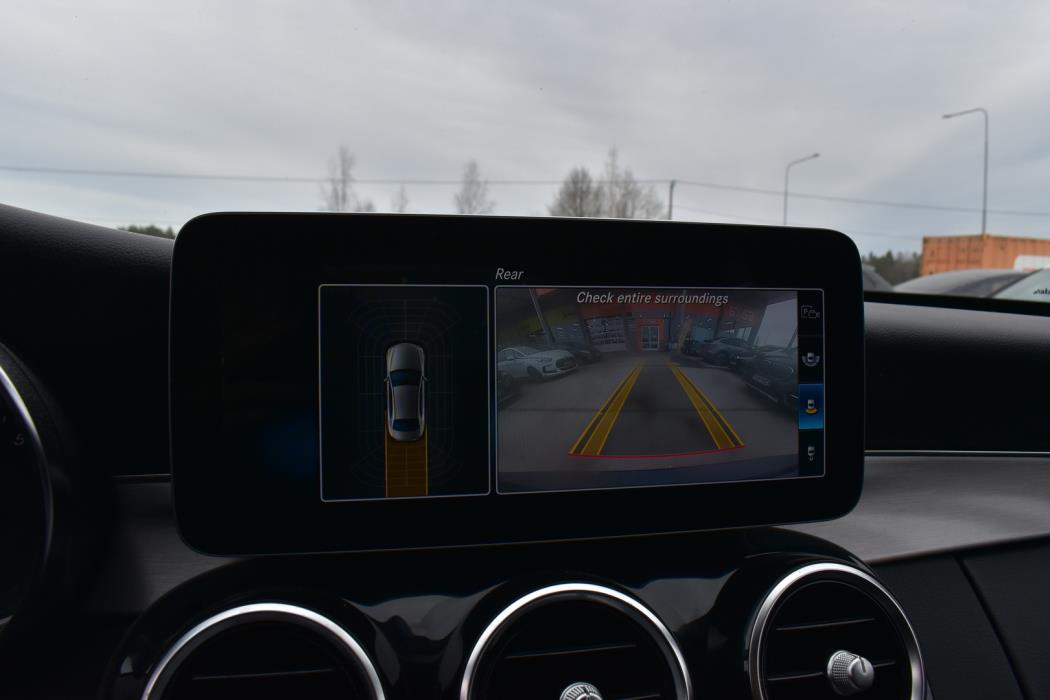 MERCEDES-BENZ C 2020