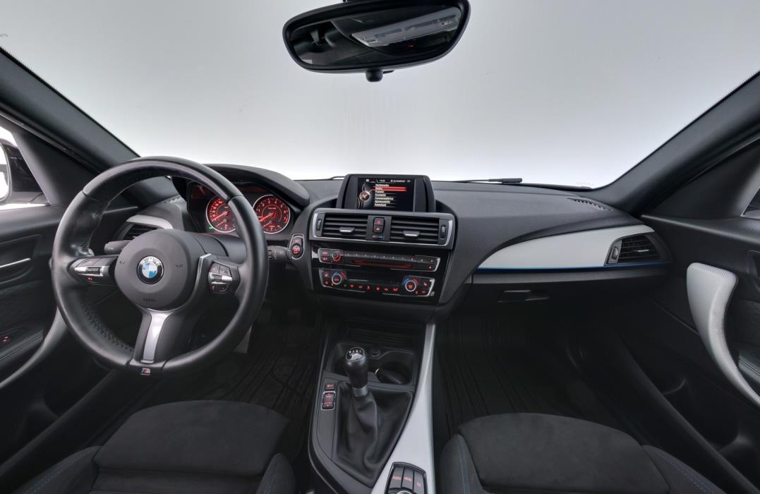 BMW 118 2016