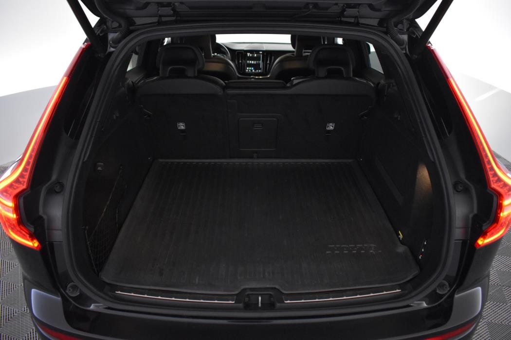 VOLVO XC60 2018
