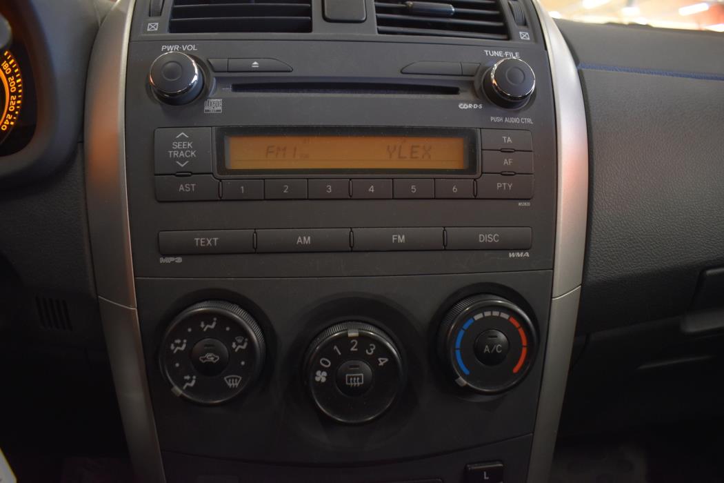 TOYOTA Corolla 2009