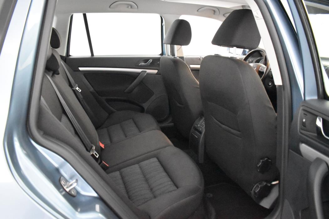 SKODA Octavia 2012