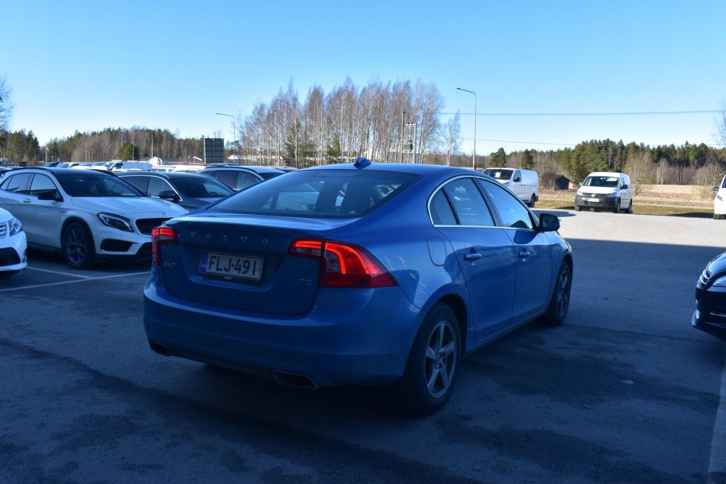 VOLVO S60 2014