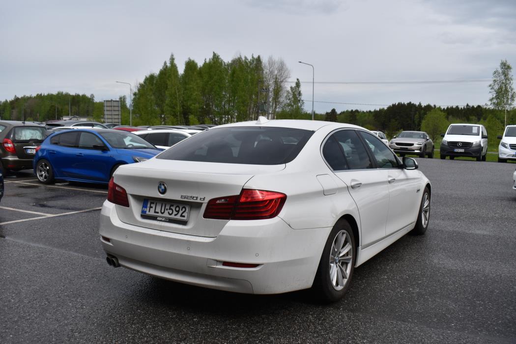 BMW 520 2015