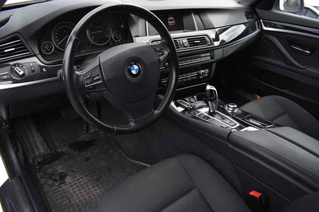 BMW 520 2015