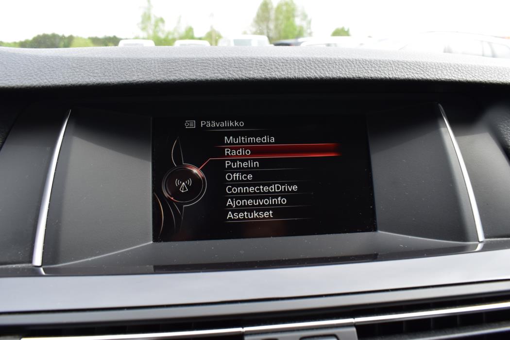 BMW 520 2015