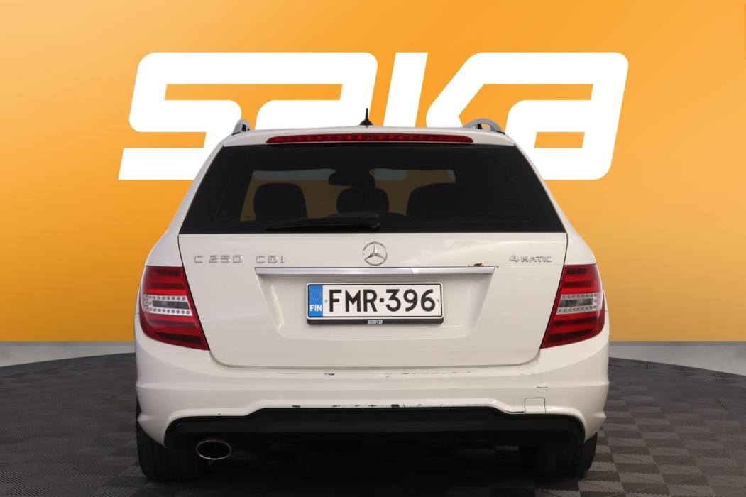 MERCEDES-BENZ C 2012