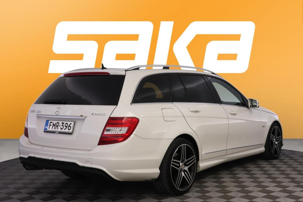 MERCEDES-BENZ C 2012