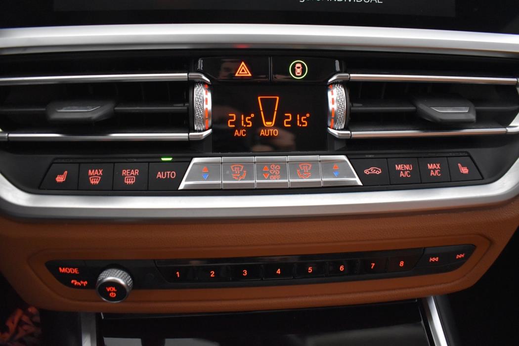 BMW 330 2019