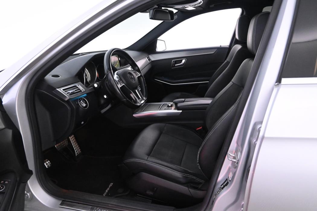 MERCEDES-BENZ E 2016