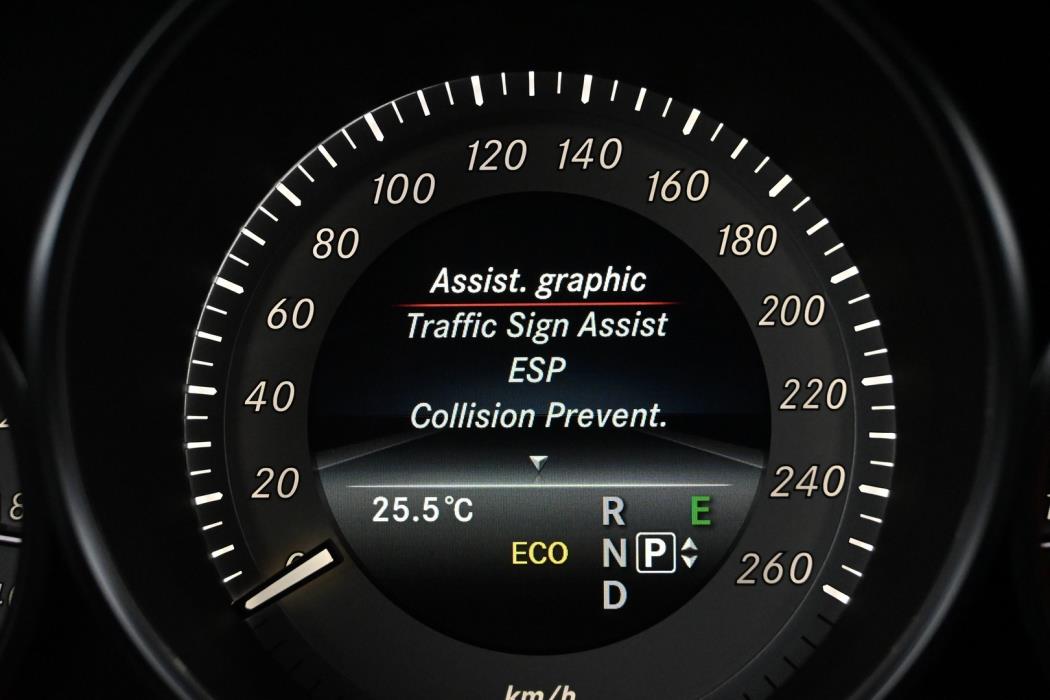 MERCEDES-BENZ E 2016