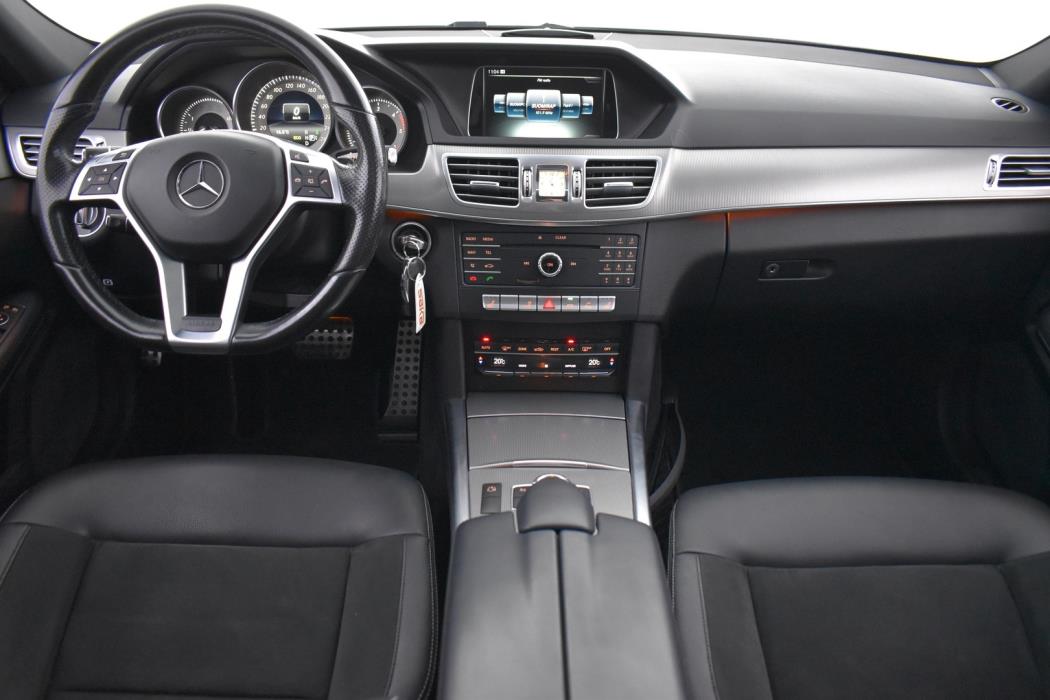 MERCEDES-BENZ E 2016