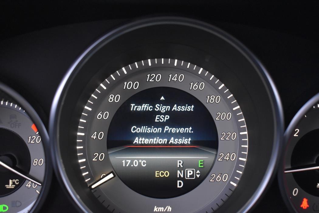 MERCEDES-BENZ E 2016