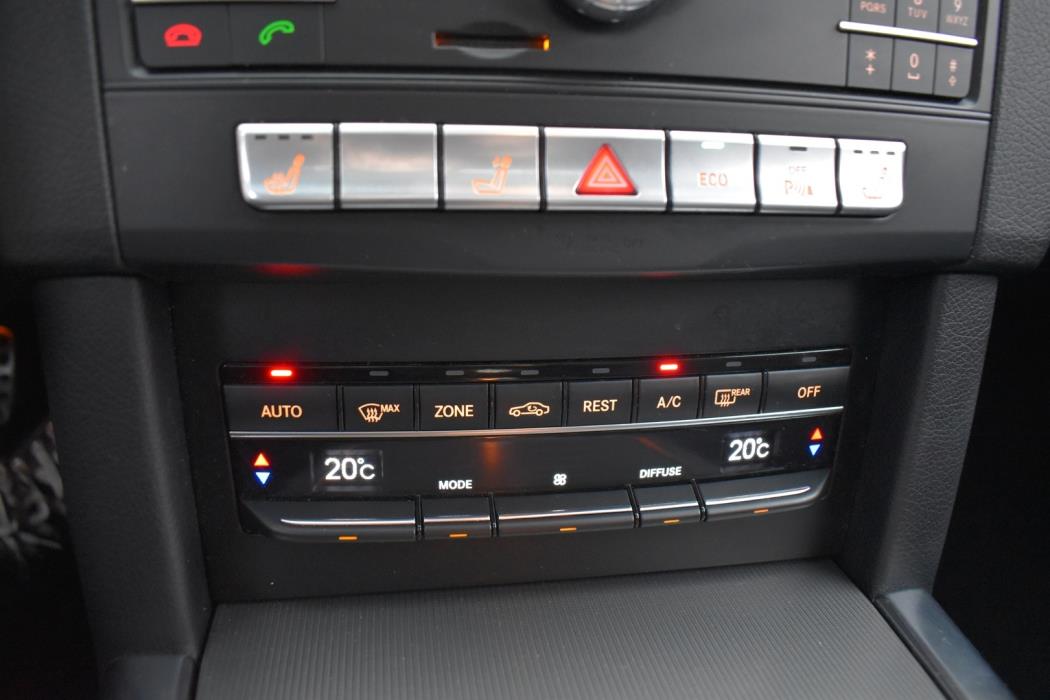 MERCEDES-BENZ E 2016