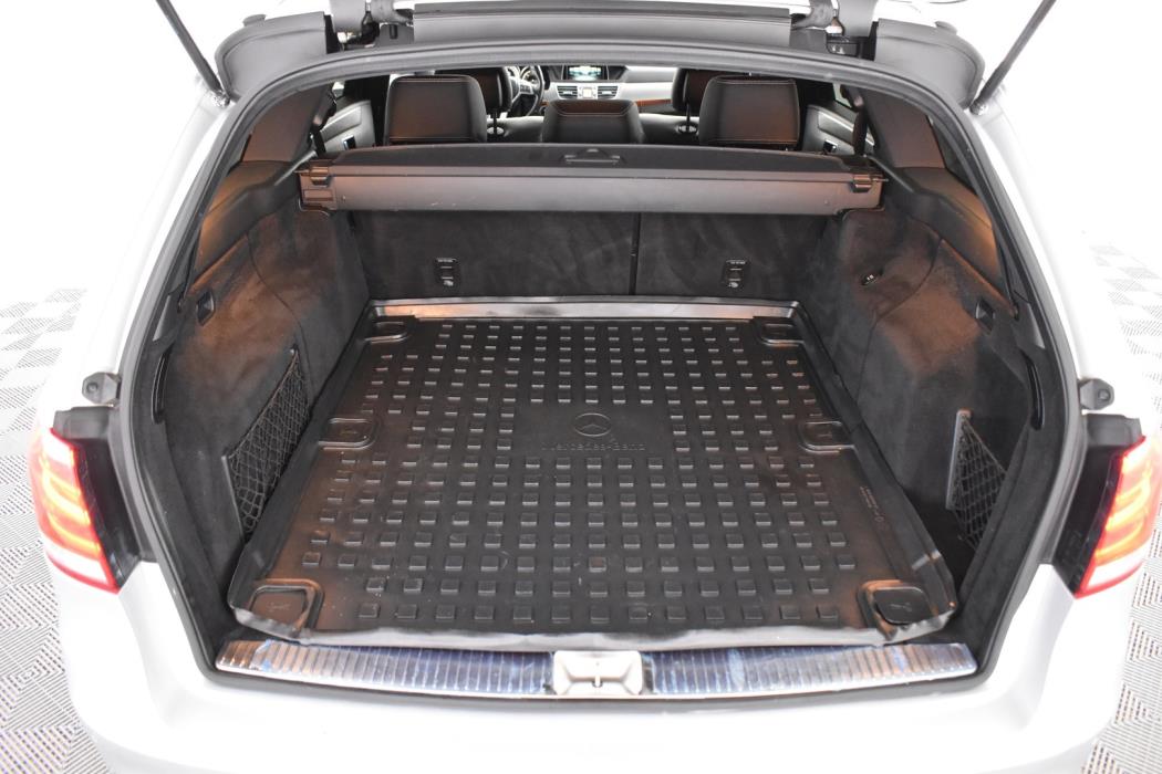 MERCEDES-BENZ E 2016