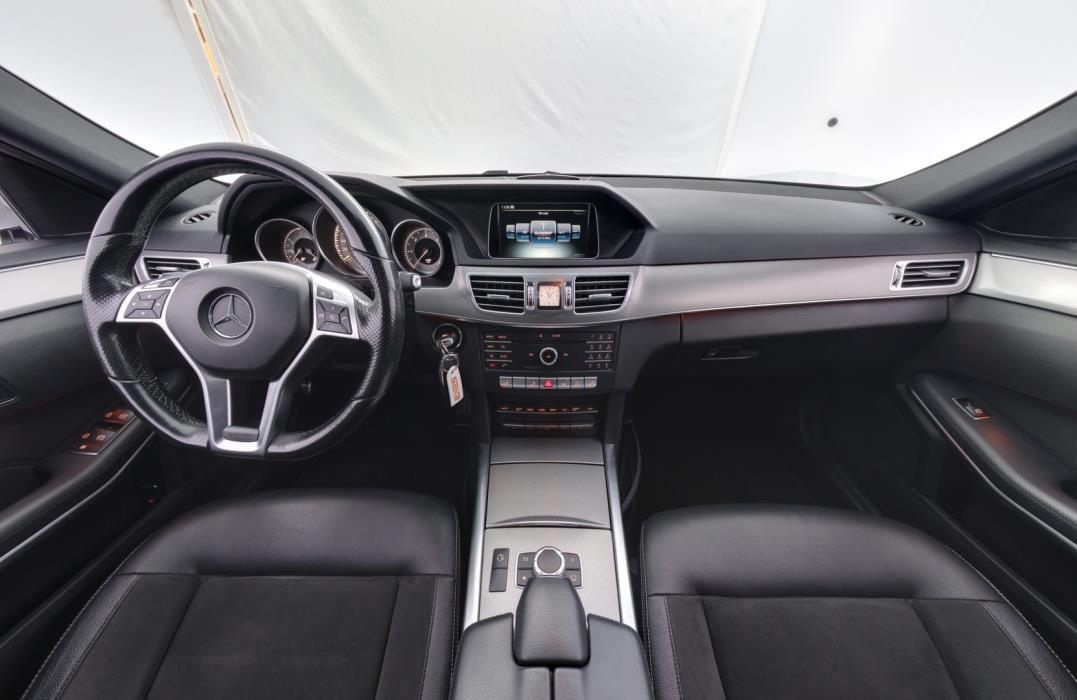 MERCEDES-BENZ E 2016