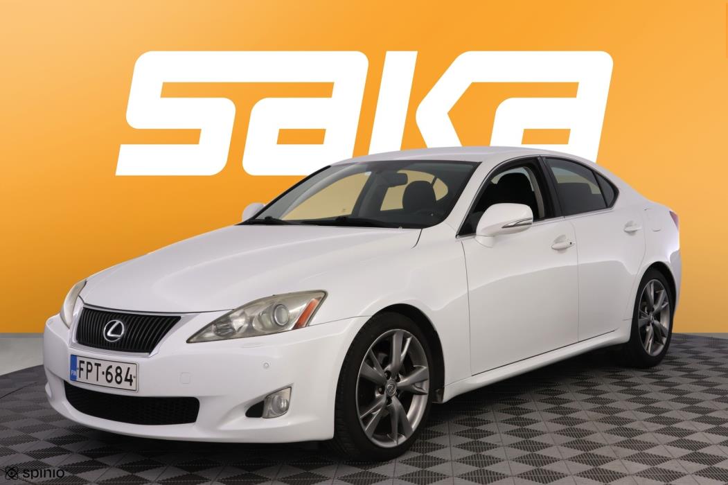 LEXUS IS 2010