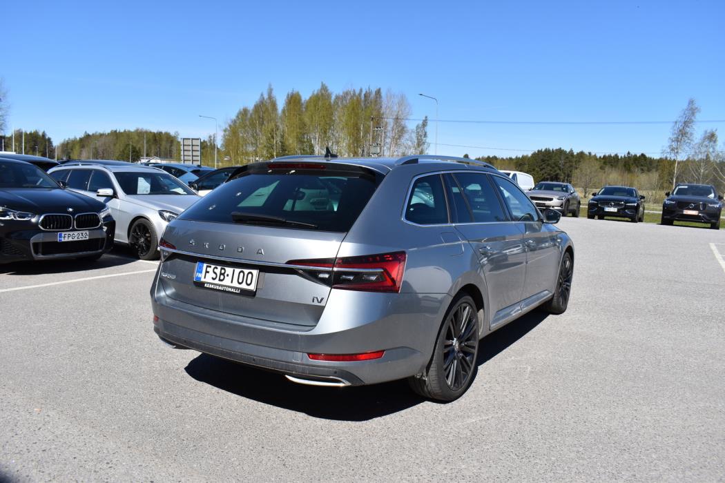 SKODA Superb 2021