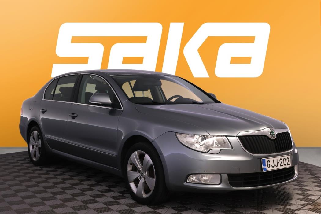 SKODA Superb 2011