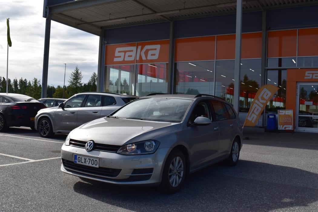 VOLKSWAGEN Golf 2016